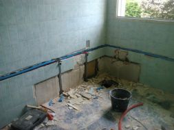 salle de bain verte et grise